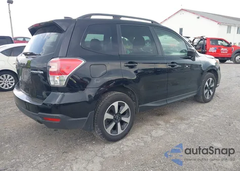 2018 Subaru Forester 2.5I Premium z USA, uszkodzony, nr VIN JF2SJAEC9JH422660